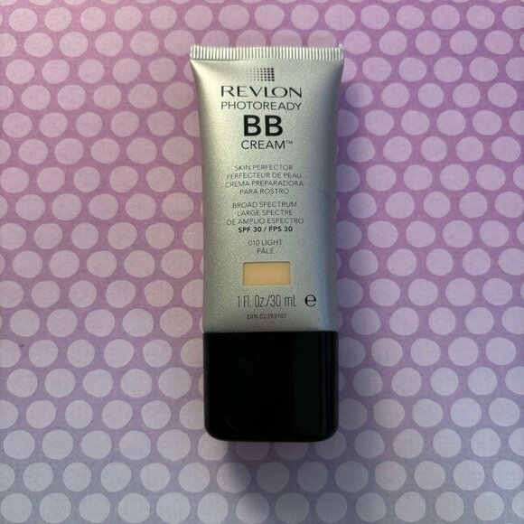 Brand New Revlon Photoready BB Cream SPF 30 BS #010 Light Pale Size 1 fl oz - Picture 2 of 2